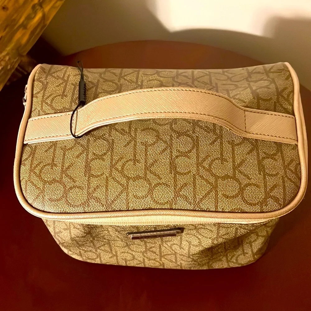Calvin Klein. Large Beige Cosmetic/Travel Bag.